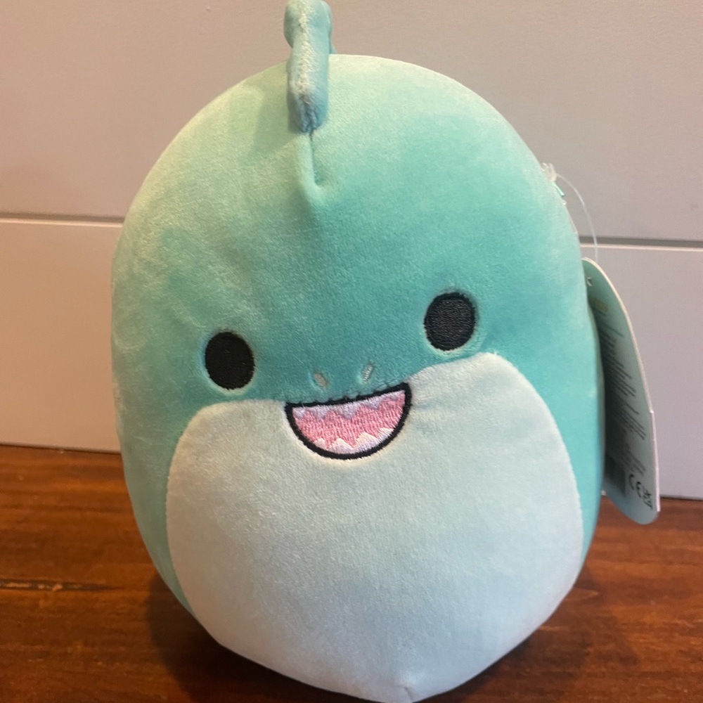 How cute is Essy the newest of the new eel Squishmallow.